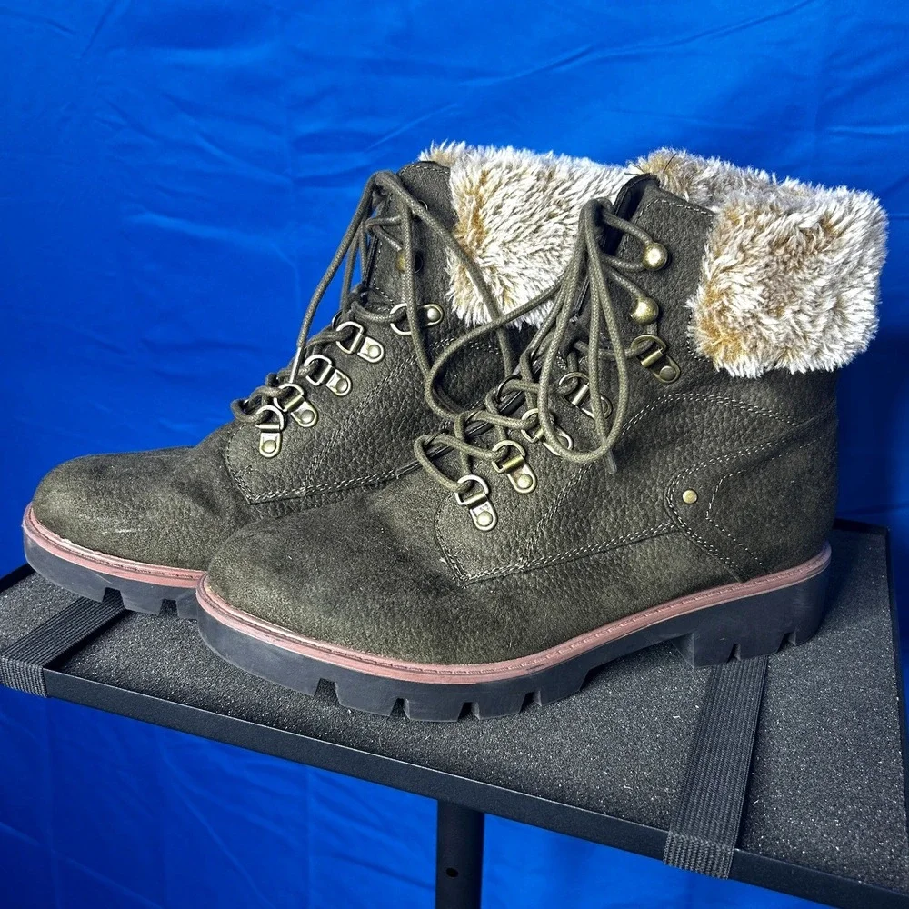 Cliffs White Mountain Olive Glendie Faux Fur Ankle Boots Sz 9 Hiking Granola Fur